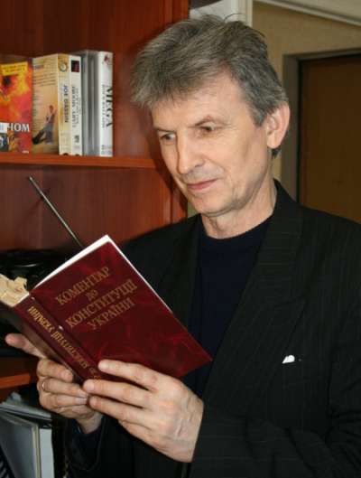 адвокат Володимир Оленцевич