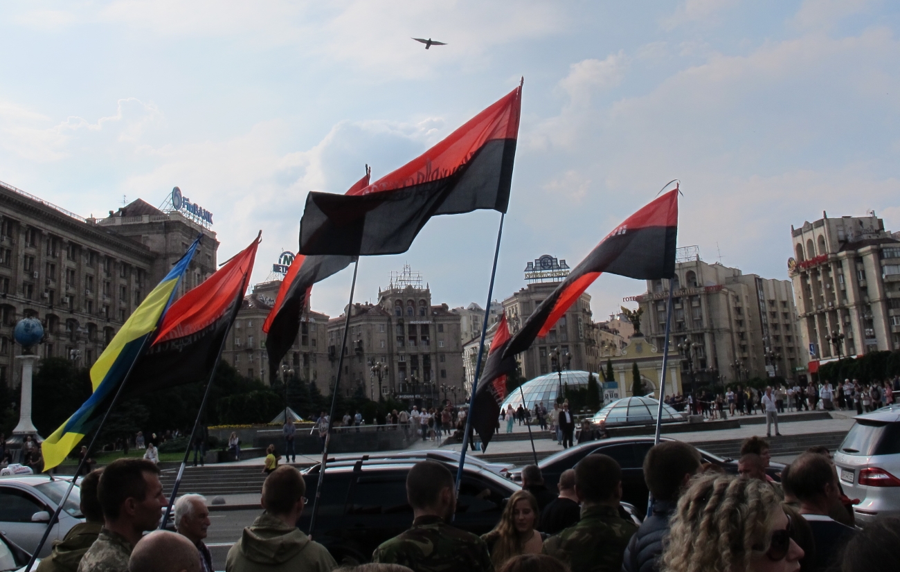 ДУК Правий сектор - прощання 14 червня 2016 на Майдані із загиблими (1)