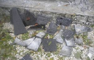 Зруйнований пам'ятник УПА в Польщі