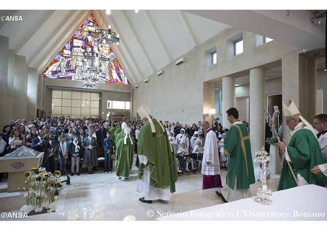 Під час очолюваної Папою меси в церкві Непорочного Зачаття у Баку
