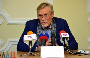 актор Олександр Михайлов у Донецьку