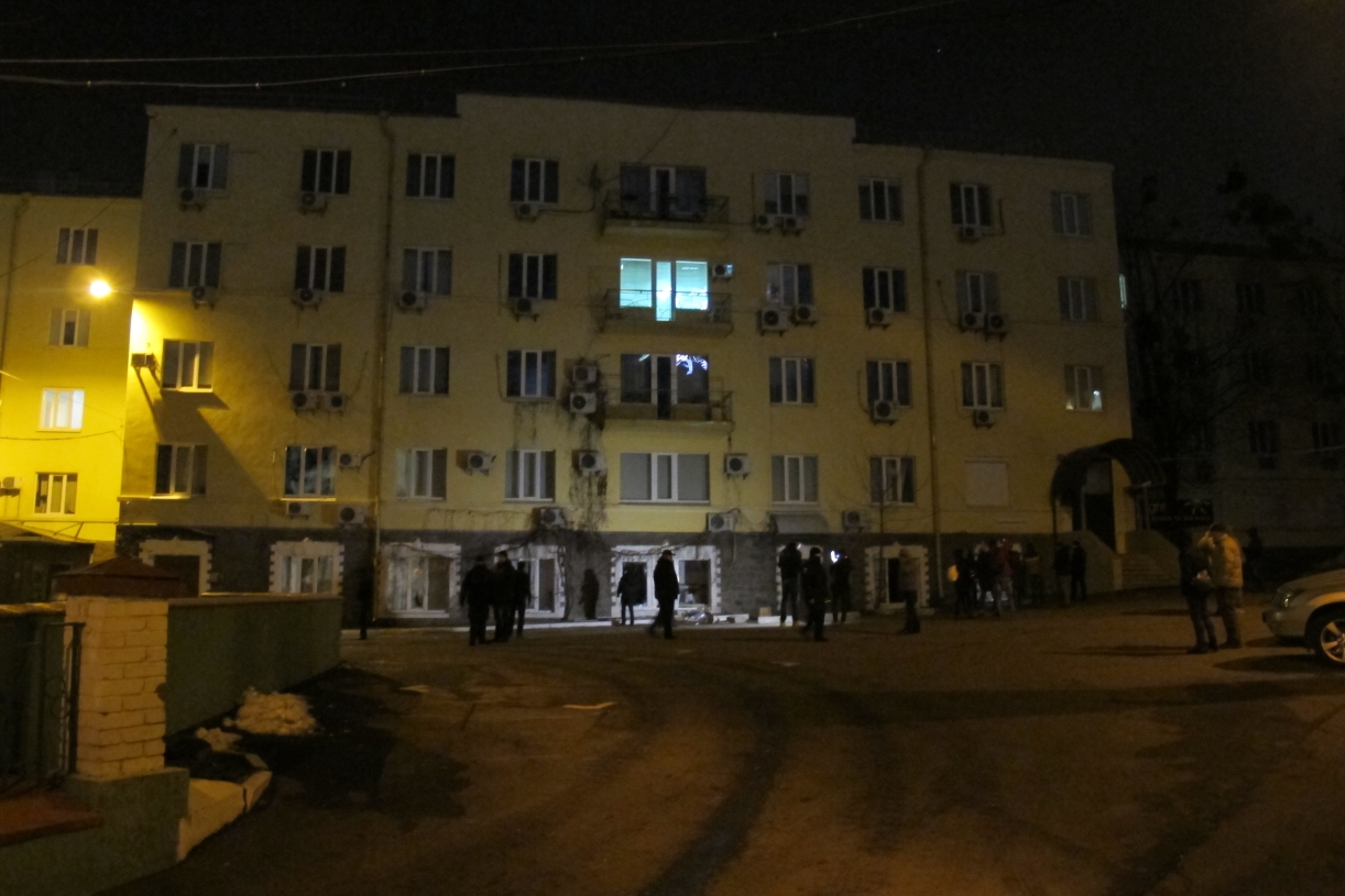 Двір із будинком по вул. Велтка Васильківська, 23б, після подій