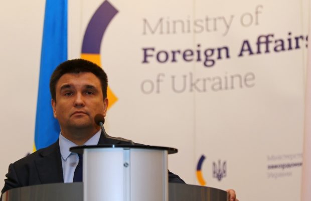 Клімкін: ЄС продовжить тиснути на РФ санкціями