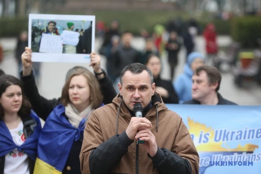 Сенцов на акції солідарності з Кримом