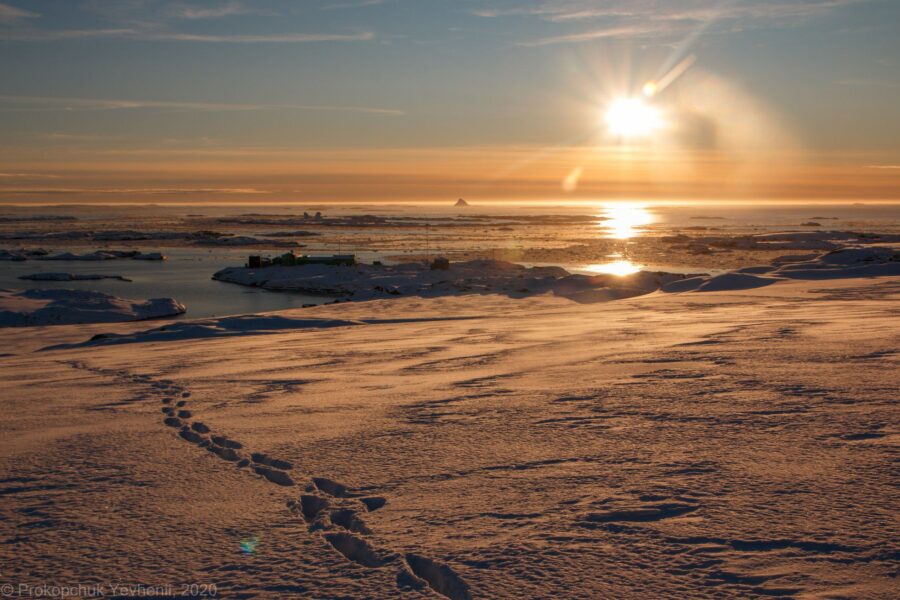 Антарктична станція Академік Вернадський. Фото Євгена Прокопчука, 25 УАЕ
