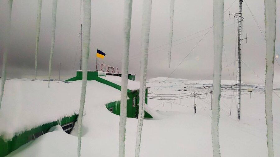 Антарктична станція Академік Вернадський. Фото Євгена Прокопчука, 25 УАЕ_2
