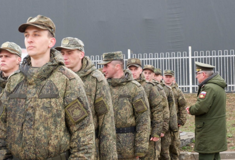 Росія мобілізує кримчан на війну проти України. У Джанкої в школах зупинено  навчання, бо там війська