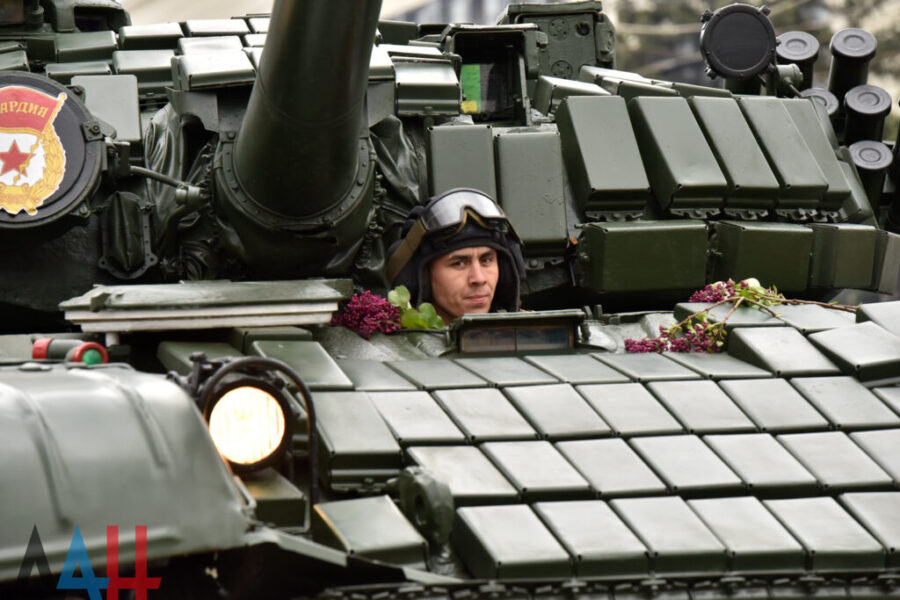 парад 9 травня 2021 - Донецьк_24 танк