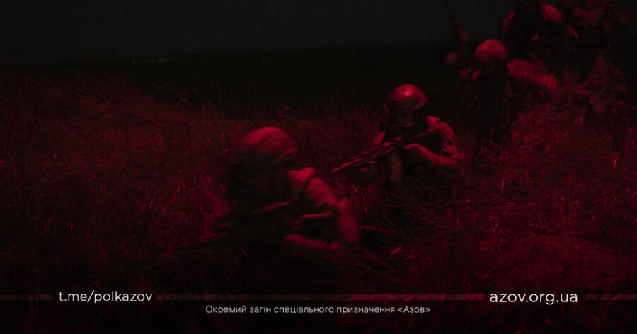 нічні заняття бійців Азову (6)