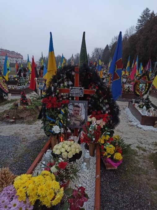 Львів - Марсове поле - поховання загиблих на війні з Росією - січень 2023_11