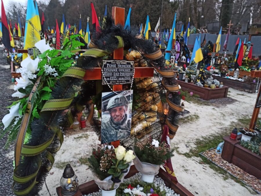 Львів - Марсове поле - поховання загиблих на війні з Росією - січень 2023_13