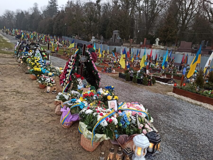 Львів - Марсове поле - поховання загиблих на війні з Росією - січень 2023_5