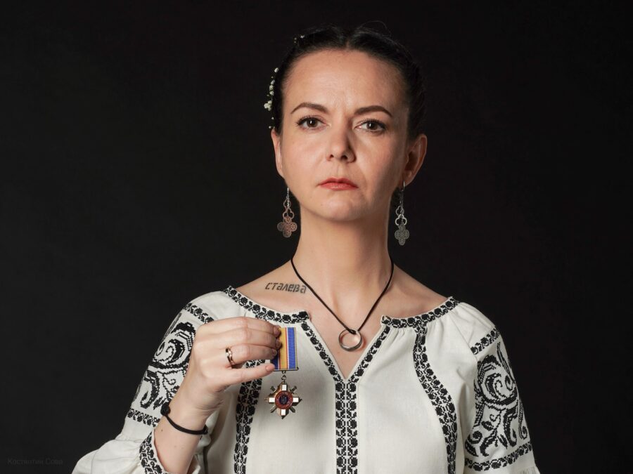 Відомий фотограф зробив весільне фото звільненої з полону Нави, яка ...