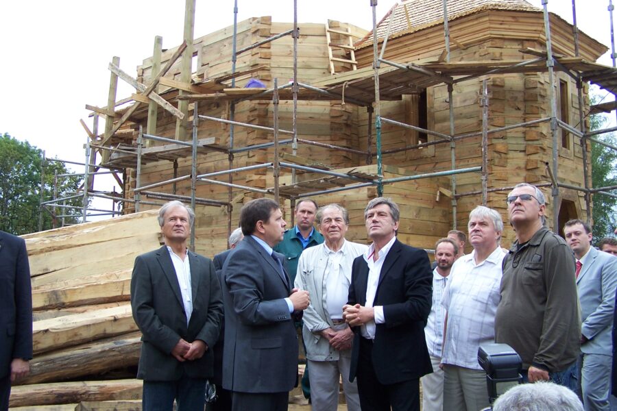25-08-2008 - президент Віктор Ющенко в Батурині (1)