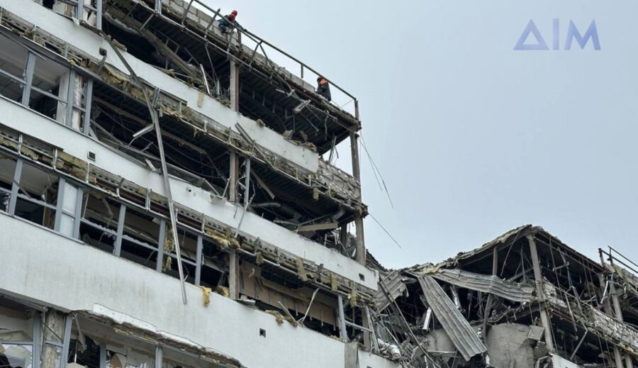 наслідки удару по будівлх телеканалів у Києві 6 квітня 2025-5