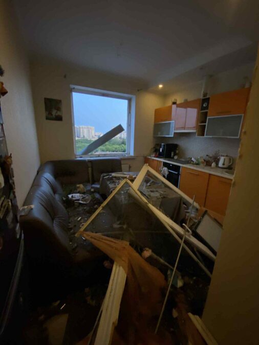 будинок - квартира Марини Ткачук - Шевченківський район, Київ - після ракетного обстрілу 23 (3)