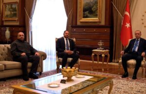 Секретар РНБО Рустем Умєров, керівник ОП Андрій Єрмак і президент Туреччини Реджеп Таїп Ердоган