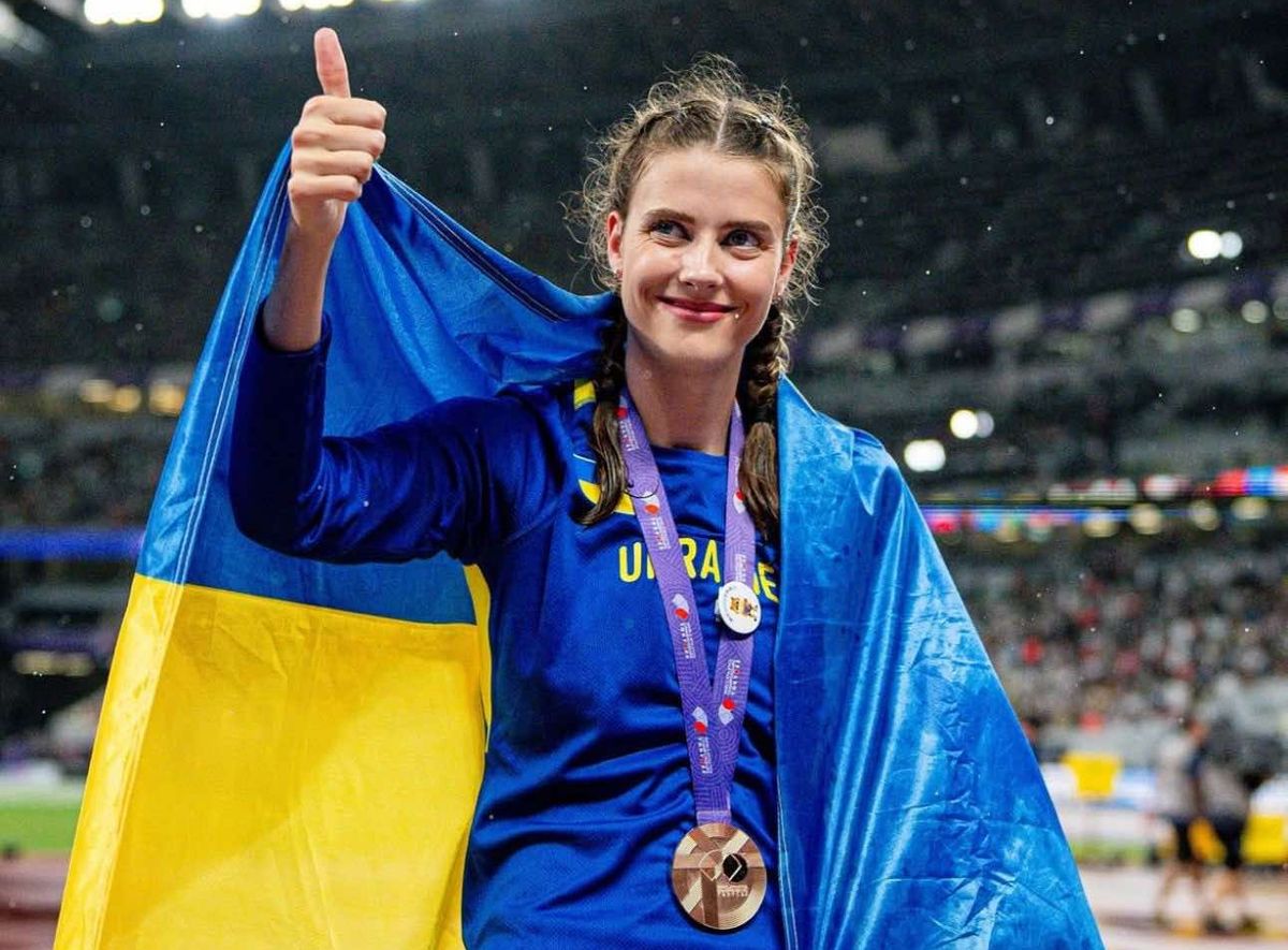 Ярослава Магучіх на чемпіонаті світу з легкої атлетики в Токіо. Фото: ФБ Міністерства молоді та спорту України