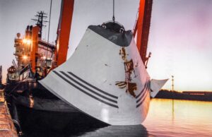 Розірваний носовий клапан порома "Естонія" призвів до його затоплення в Балтійському морі наприкінці вересня 1994 року. Фото: IMAGO/Anders Wiklund