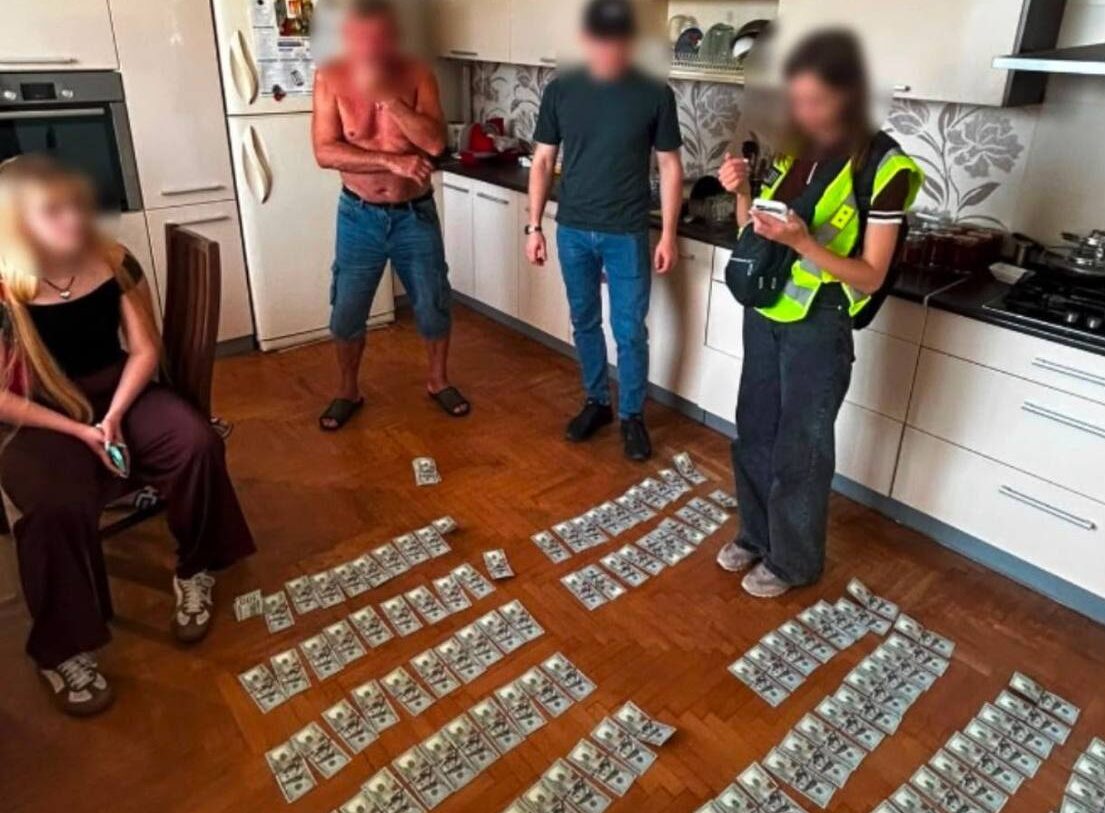 В Івано-Франківську лікарку військової поліклініки підозрюють у хабарництві: вимагала $5 тисяч за інвалідність
