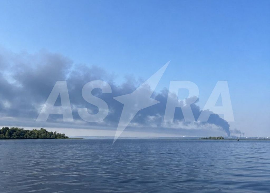 Після атаки дронів горить Сизранський НПЗ